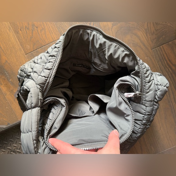 Do Everything in Love Quilted Hobo Bag in Olive Green - Picture 5 of 8